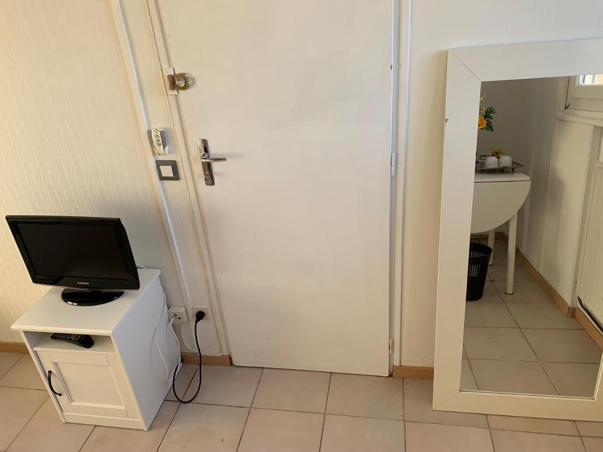 Chambre Tout Confort Saphir 1 A 3 P Dans Belle Maison Vaulx-en-Velin ภายนอก รูปภาพ